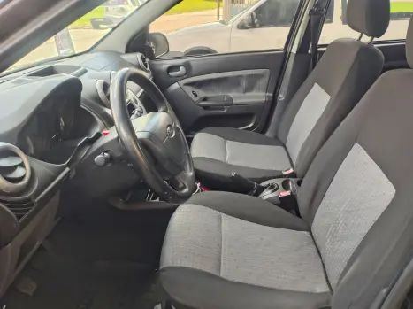 FORD Fiesta Hatch 1.6 4P, Foto 17