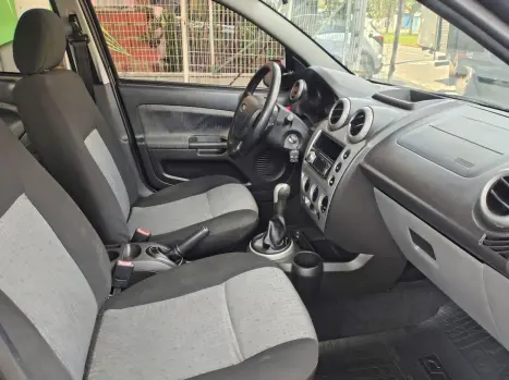 FORD Fiesta Hatch 1.6 4P, Foto 22