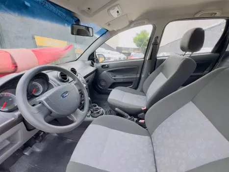FORD Fiesta Hatch 1.0 4P FLEX, Foto 10
