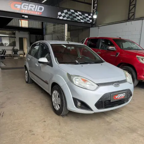 FORD Fiesta Hatch 1.6 4P, Foto 2