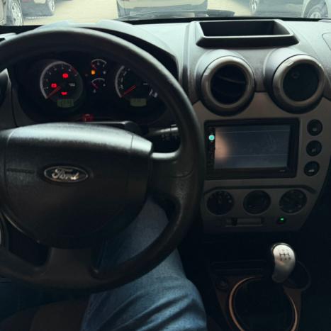 FORD Fiesta Hatch 1.6 4P, Foto 3