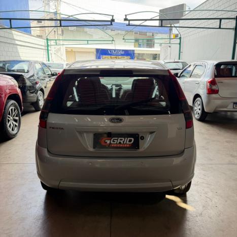 FORD Fiesta Hatch 1.6 4P, Foto 5