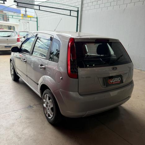 FORD Fiesta Hatch 1.6 4P, Foto 6