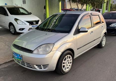 FORD Fiesta Hatch 1.6, Foto 2