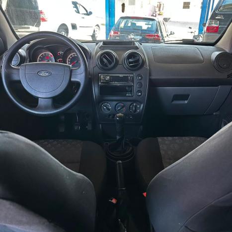 FORD Fiesta Hatch 1.6 4P, Foto 5