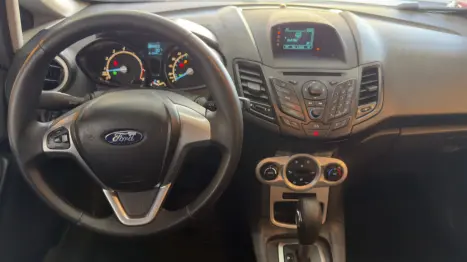 FORD Fiesta Hatch 1.6 16V 4P FLEX SE POWERSHIFT AUTOM�TICO, Foto 10