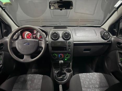 FORD Fiesta Hatch , Foto 6