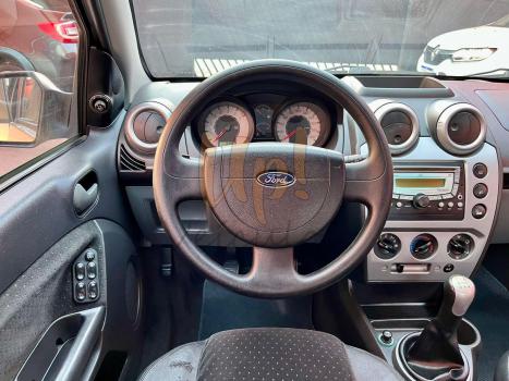 FORD Fiesta Sedan 1.6 4P FLEX, Foto 13 FORD Fiesta Sedan 1.6 4P FLEX, Foto 13