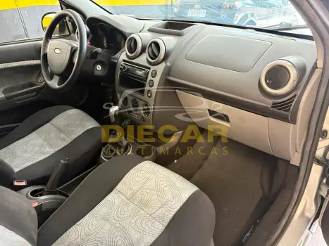 FORD Fiesta Sedan 1.6 4P FLEX, Foto 13