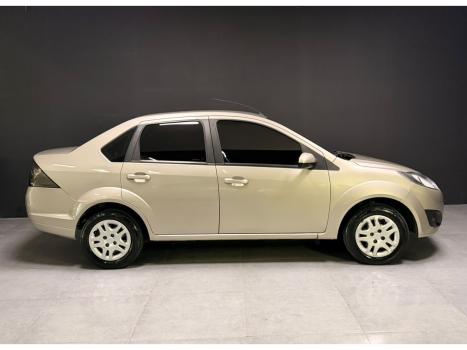 FORD Fiesta Sedan 1.6 4P ROCAM FLEX, Foto 4