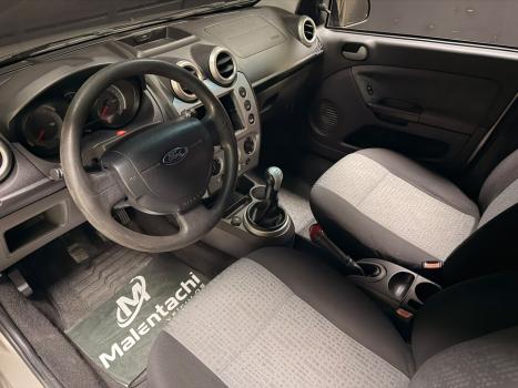 FORD Fiesta Sedan 1.6 4P ROCAM FLEX, Foto 9