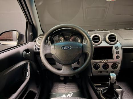 FORD Fiesta Sedan 1.6 4P ROCAM FLEX, Foto 10