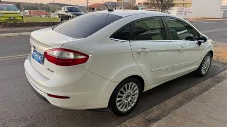 FORD Fiesta Sedan 1.6 4P FLEX TITANIUM POWERSHIFT AUTOM�TICO, Foto 4