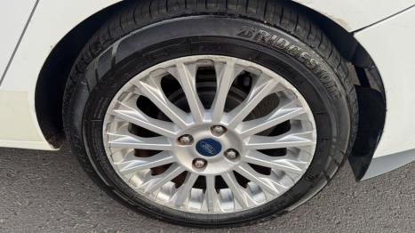 FORD Fiesta Sedan 1.6 4P FLEX TITANIUM POWERSHIFT AUTOM�TICO, Foto 10