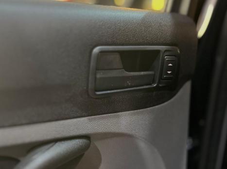 FORD Focus Hatch 1.6 16V 4P FLEX GL, Foto 15