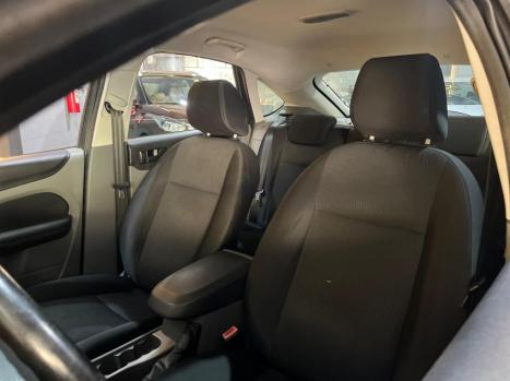 FORD Focus Hatch 1.6 16V 4P FLEX GL, Foto 18