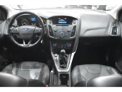 FORD Focus Hatch 1.6 16V 4P SE PLUS FLEX, Foto 3