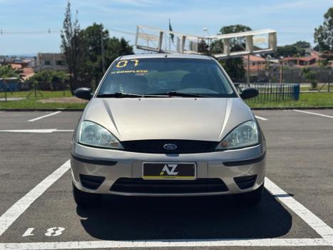 FORD Focus Hatch 1.6 4P, Foto 2