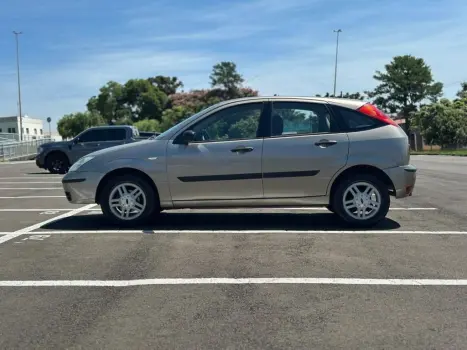 FORD Focus Hatch 1.6 4P, Foto 8