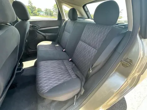 FORD Focus Hatch 1.6 4P, Foto 9