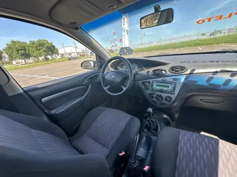 FORD Focus Hatch 1.6 4P, Foto 10