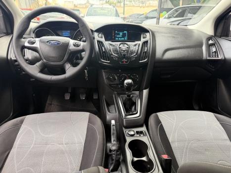 FORD Focus Hatch 1.6 4P, Foto 13