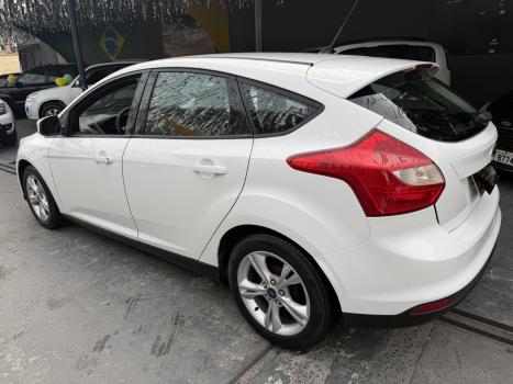 FORD Focus Hatch 1.6 4P, Foto 14
