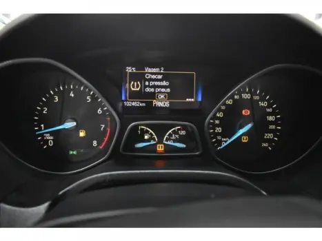 FORD Focus Hatch 2.0 16V 4P TITANIUM PLUS FLEX, Foto 5