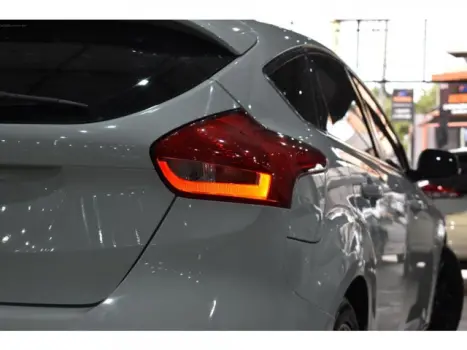 FORD Focus Hatch 2.0 16V 4P TITANIUM PLUS FLEX, Foto 8