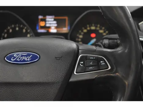 FORD Focus Hatch 2.0 16V 4P TITANIUM PLUS FLEX, Foto 17