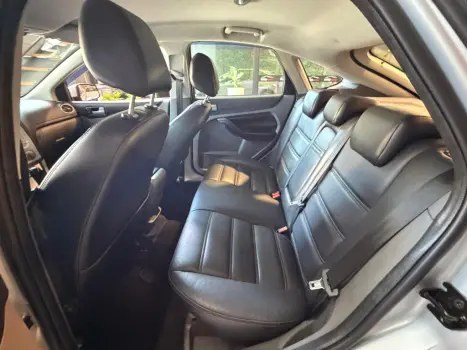 FORD Focus Hatch 2.0 16V 4P FC AUTOM�TICO, Foto 8