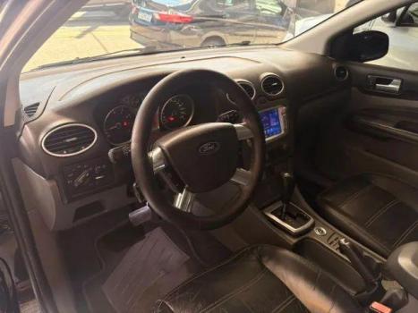 FORD Focus Hatch 2.0 16V 4P FLEX TITANIUM AUTOM�TICO, Foto 4