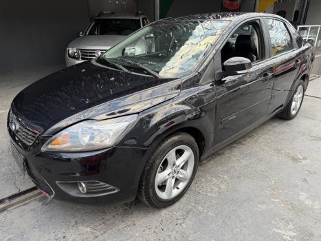 FORD Focus Hatch 2.0 16V 4P GHIA AUTOM�TICO, Foto 5