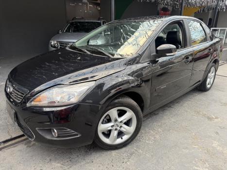 FORD Focus Hatch 2.0 16V 4P GHIA AUTOM�TICO, Foto 7