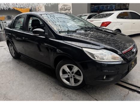 FORD Focus Hatch 2.0 16V 4P GHIA AUTOM�TICO, Foto 8