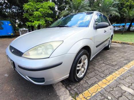 FORD Focus Hatch 2.0 16V 4P GHIA FLEX, Foto 1