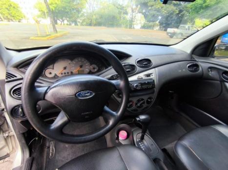 FORD Focus Hatch 2.0 16V 4P GHIA FLEX, Foto 4