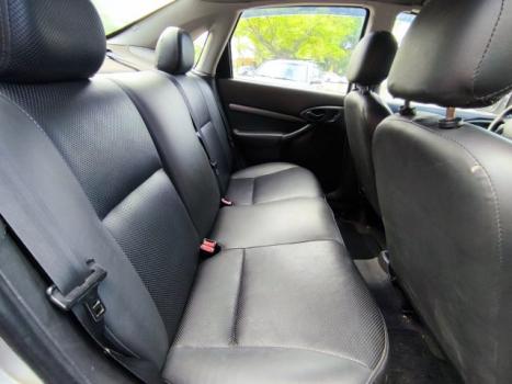 FORD Focus Hatch 2.0 16V 4P GHIA FLEX, Foto 5