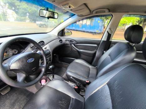 FORD Focus Hatch 2.0 16V 4P GHIA FLEX, Foto 6