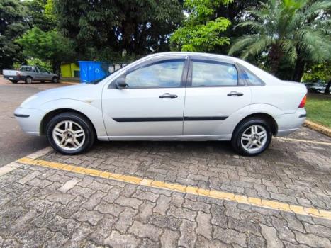 FORD Focus Hatch 2.0 16V 4P GHIA FLEX, Foto 9