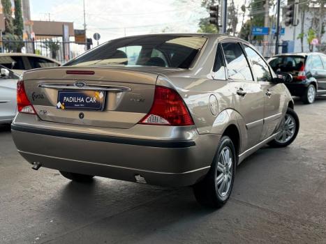 FORD Focus Sedan 1.6 4P GL FLEX, Foto 3
