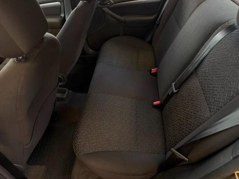 FORD Focus Sedan 1.6 4P GL FLEX, Foto 9