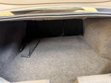 FORD Focus Sedan 1.6 4P GL FLEX, Foto 10