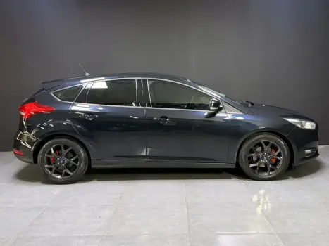 FORD Focus Sedan , Foto 4