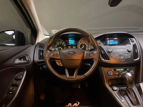 FORD Focus Sedan , Foto 9
