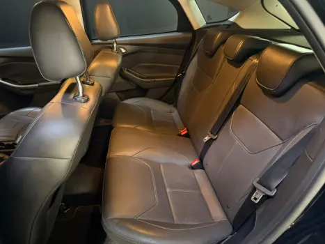 FORD Focus Sedan , Foto 10