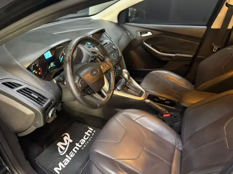 FORD Focus Sedan , Foto 11