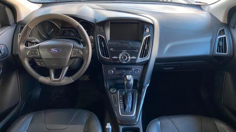 FORD Focus Sedan , Foto 4