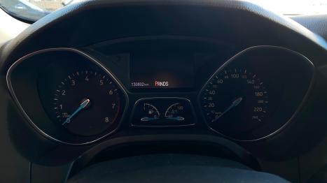 FORD Focus Sedan , Foto 5