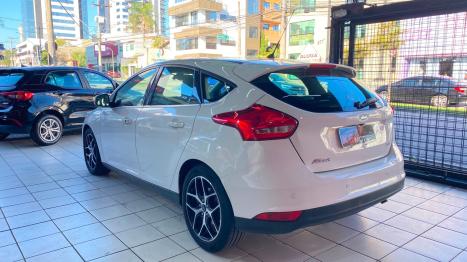 FORD Focus Sedan , Foto 9